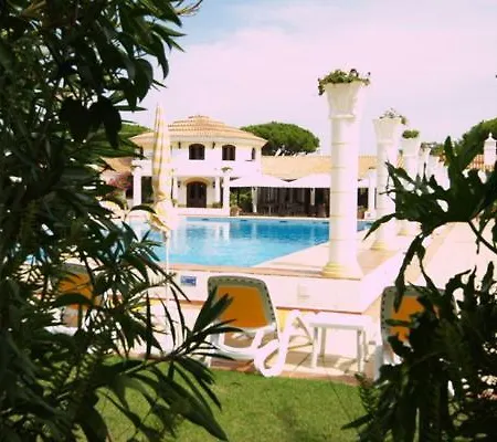 Vale Do Garrao Sleeps 4 Pool Air Con Wifi Villa *